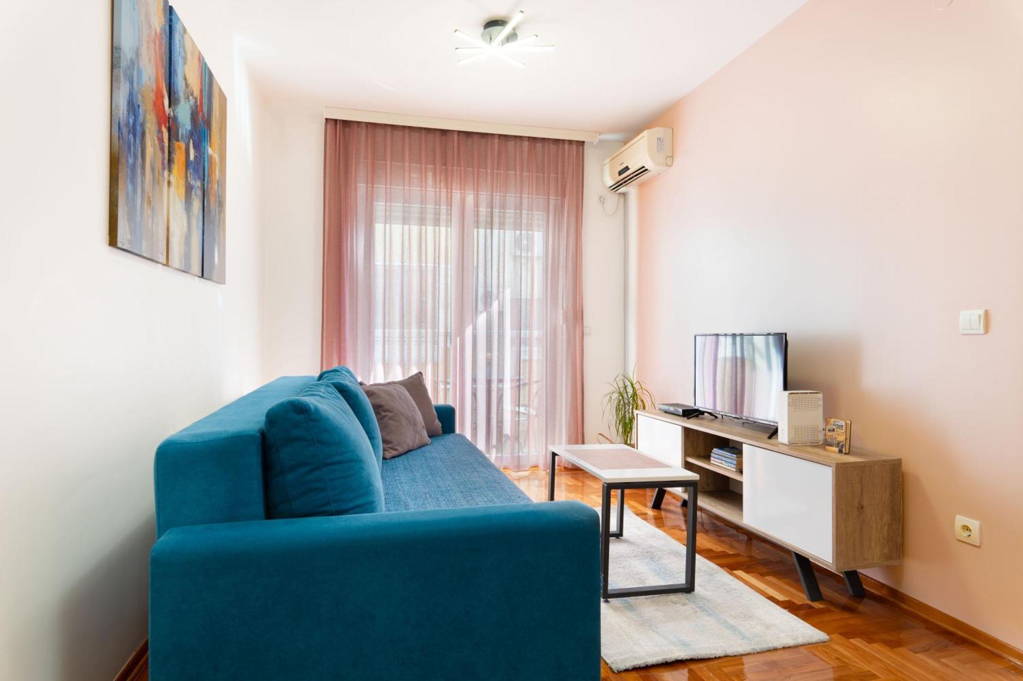 Harizma Apartmani Крагуевац Экстерьер фото
