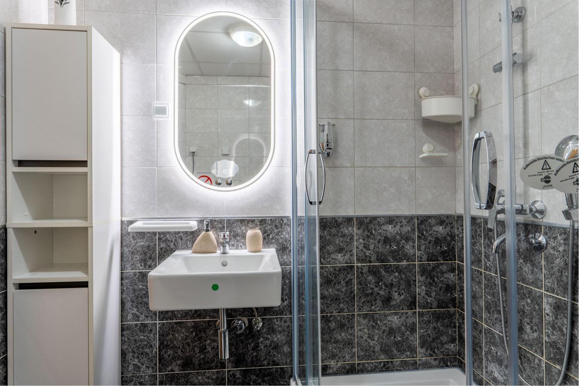 Harizma Apartmani Крагуевац Экстерьер фото